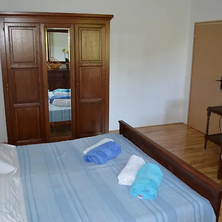 Apartament Mare Monti *